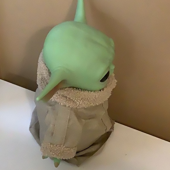 Mattel Baby Yoda Plush Toy with Tan Coat Preloved - Picture 3 of 5